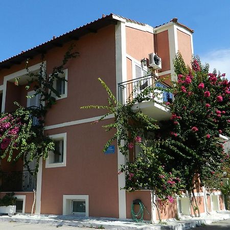 Konstantinos Apartments Agia Efimia ภายนอก รูปภาพ