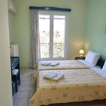 Konstantinos Apartments Agia Efimia ภายนอก รูปภาพ