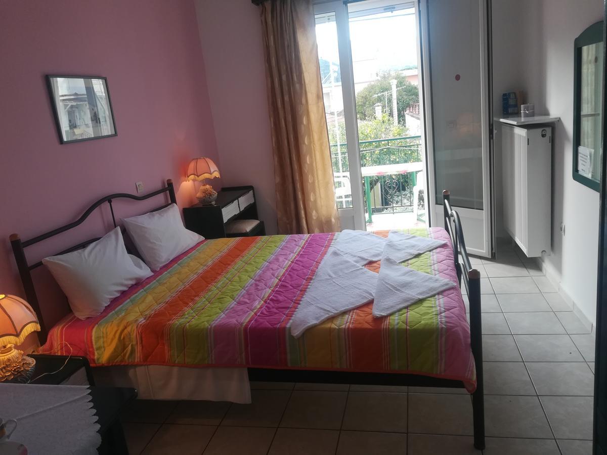 Konstantinos Apartments Agia Efimia ภายนอก รูปภาพ