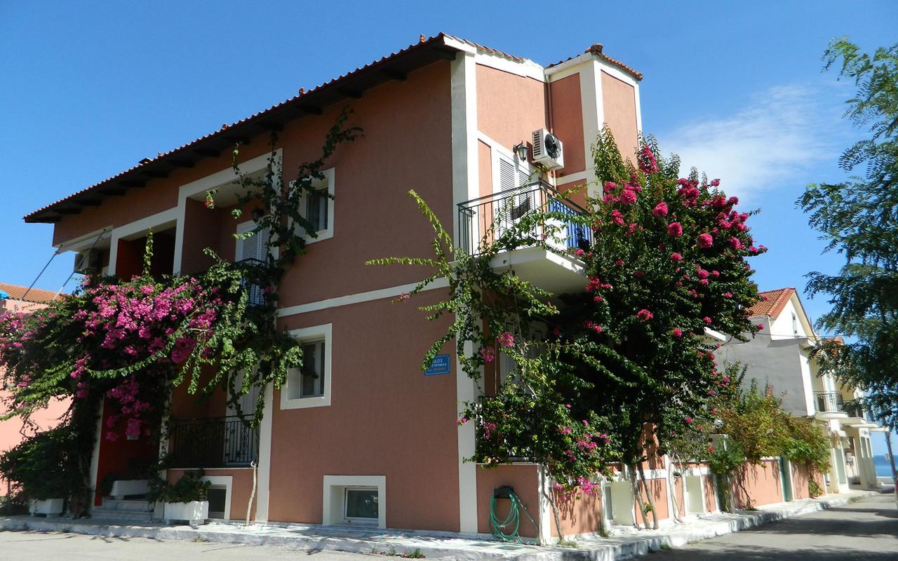 Konstantinos Apartments Agia Efimia ภายนอก รูปภาพ